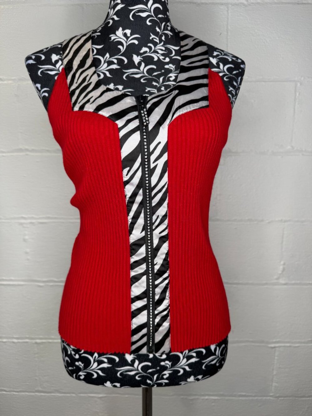 Belldini Red Ribbed Knit Sweater Zebra Satin Trim Rhinestone Full Zip Top Size L